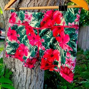 IAB booty workout shorts, worn, good condition